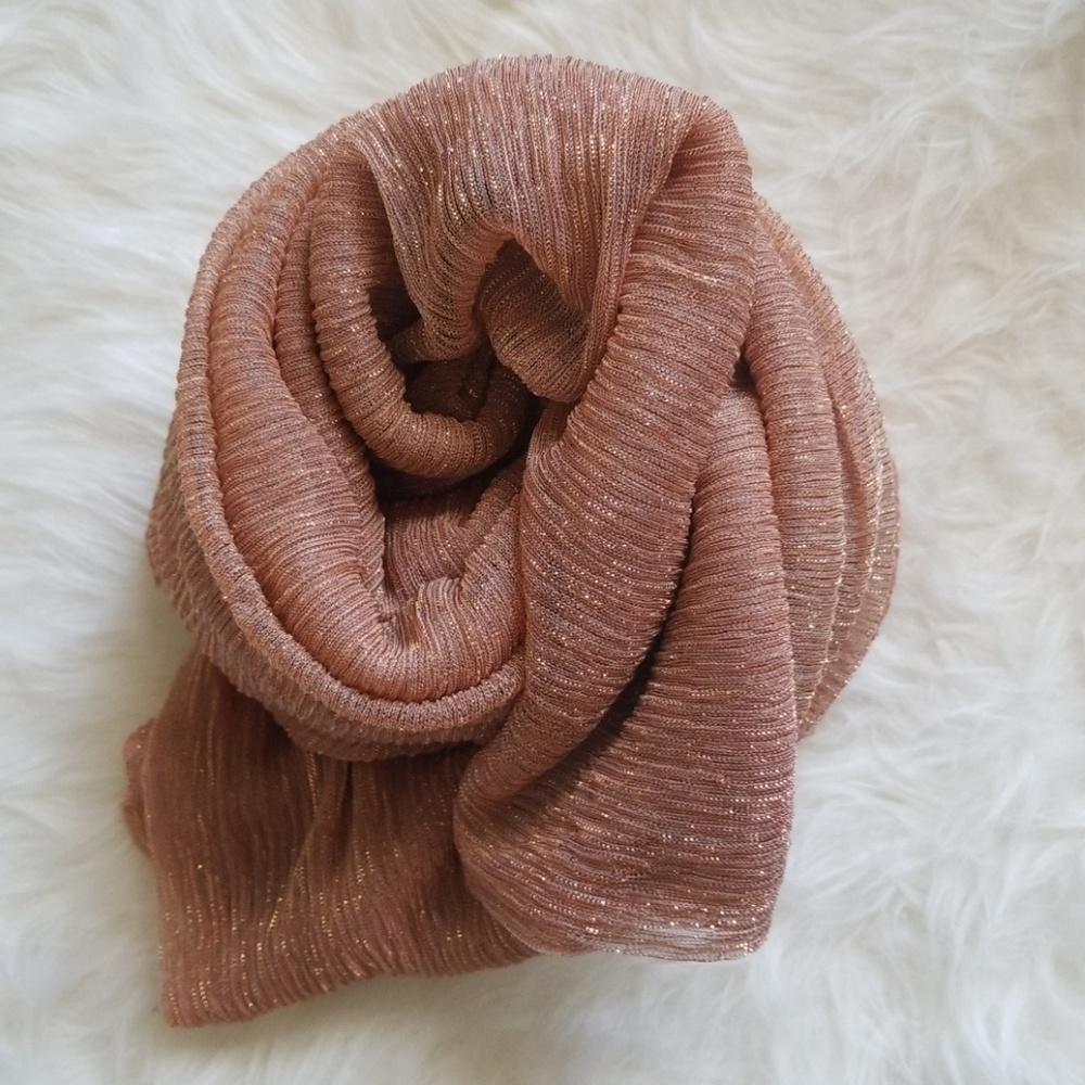 Shimmiry scarf